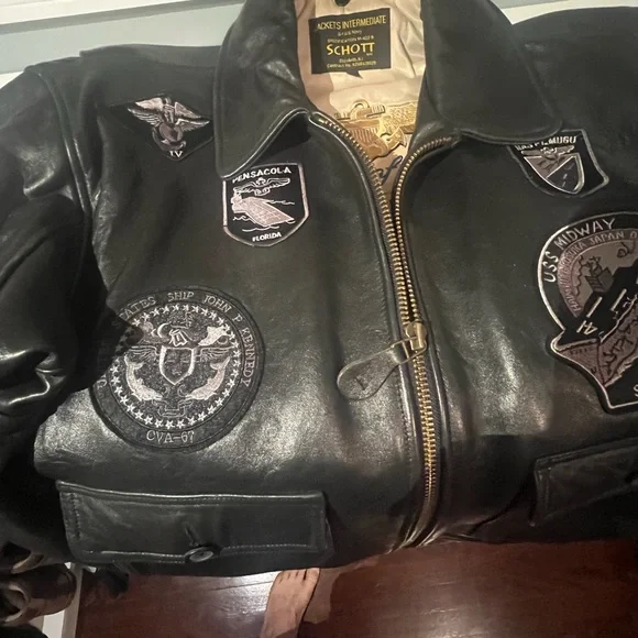 Schotts New YorkG-1 U.S.Navy leather bomber jacket